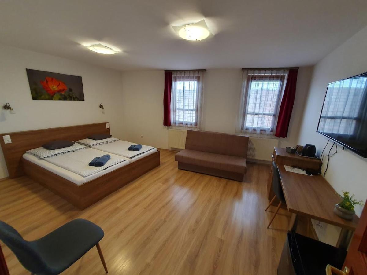 Citylife Rooms Mosonmagyaróvár エクステリア 写真