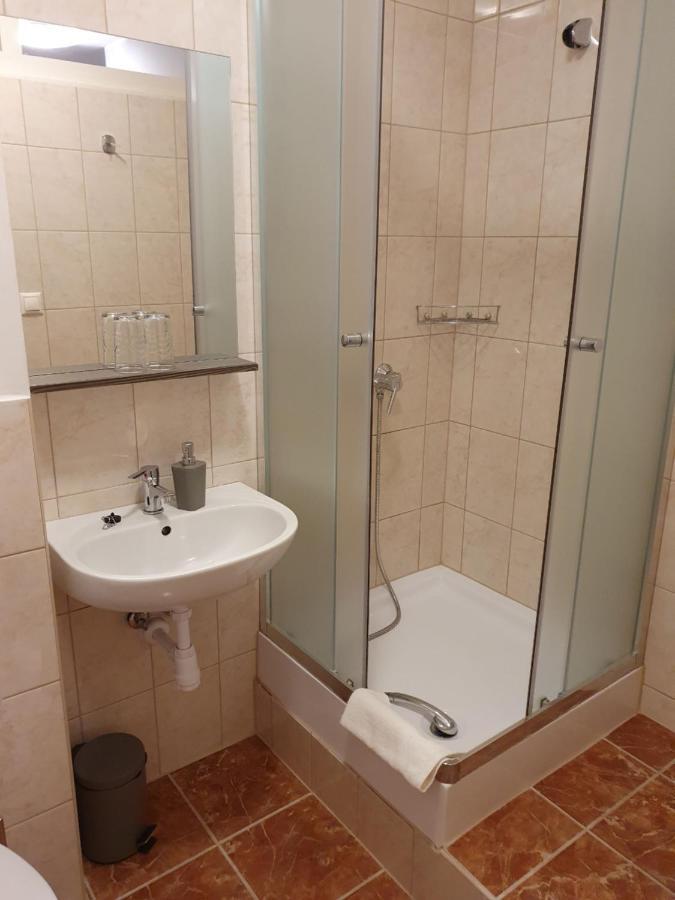 Citylife Rooms Mosonmagyaróvár エクステリア 写真