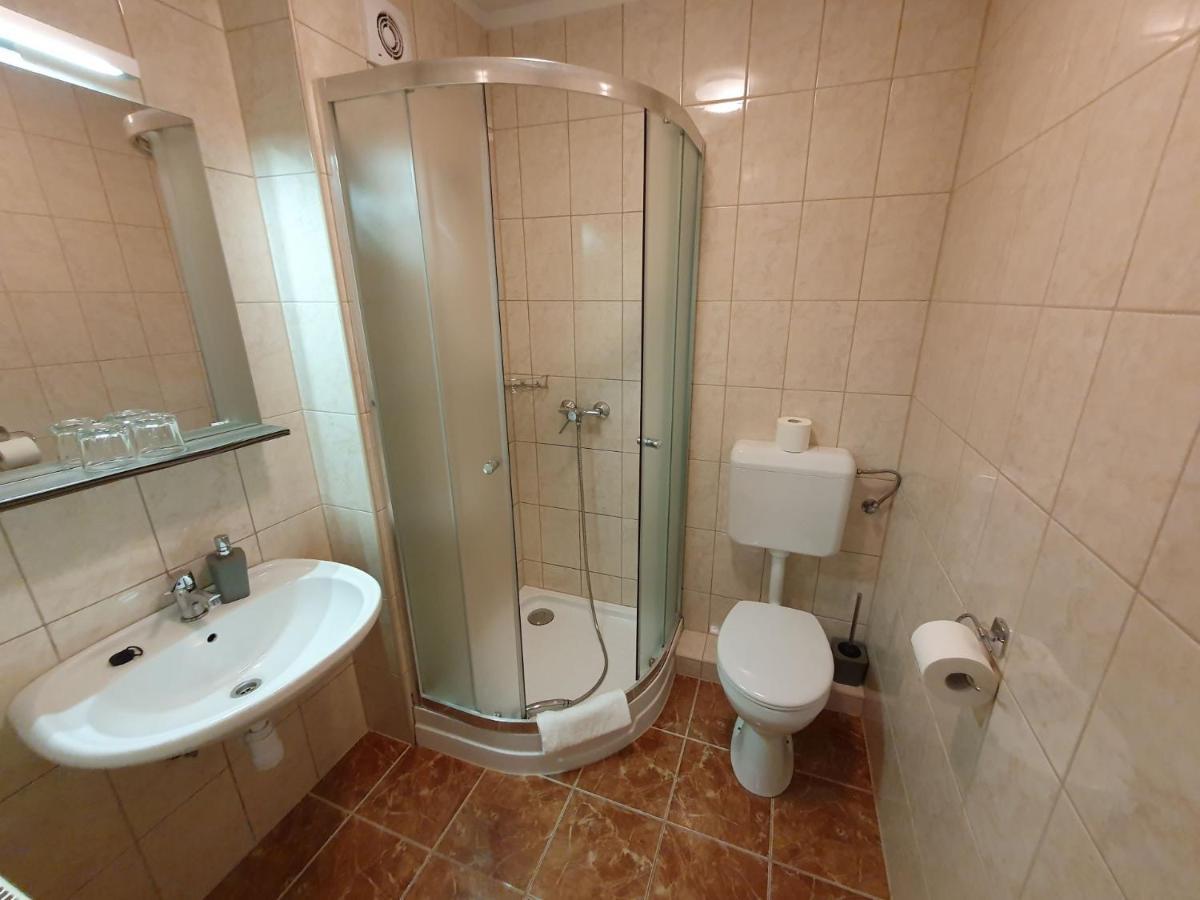 Citylife Rooms Mosonmagyaróvár エクステリア 写真